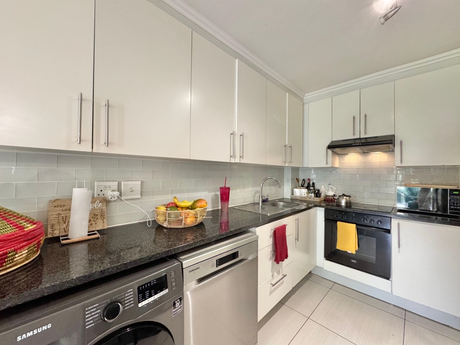3 Bedroom Property for Sale in Kenilworth Western Cape